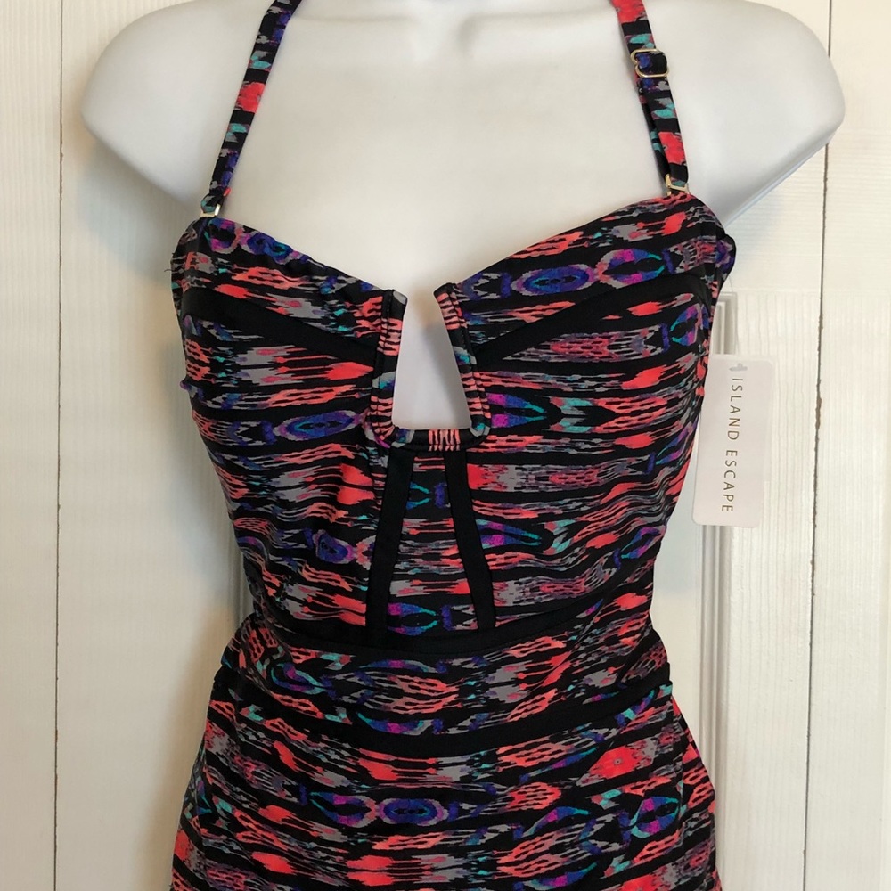 Island Escape Antigua Bandini Swim Top NWT